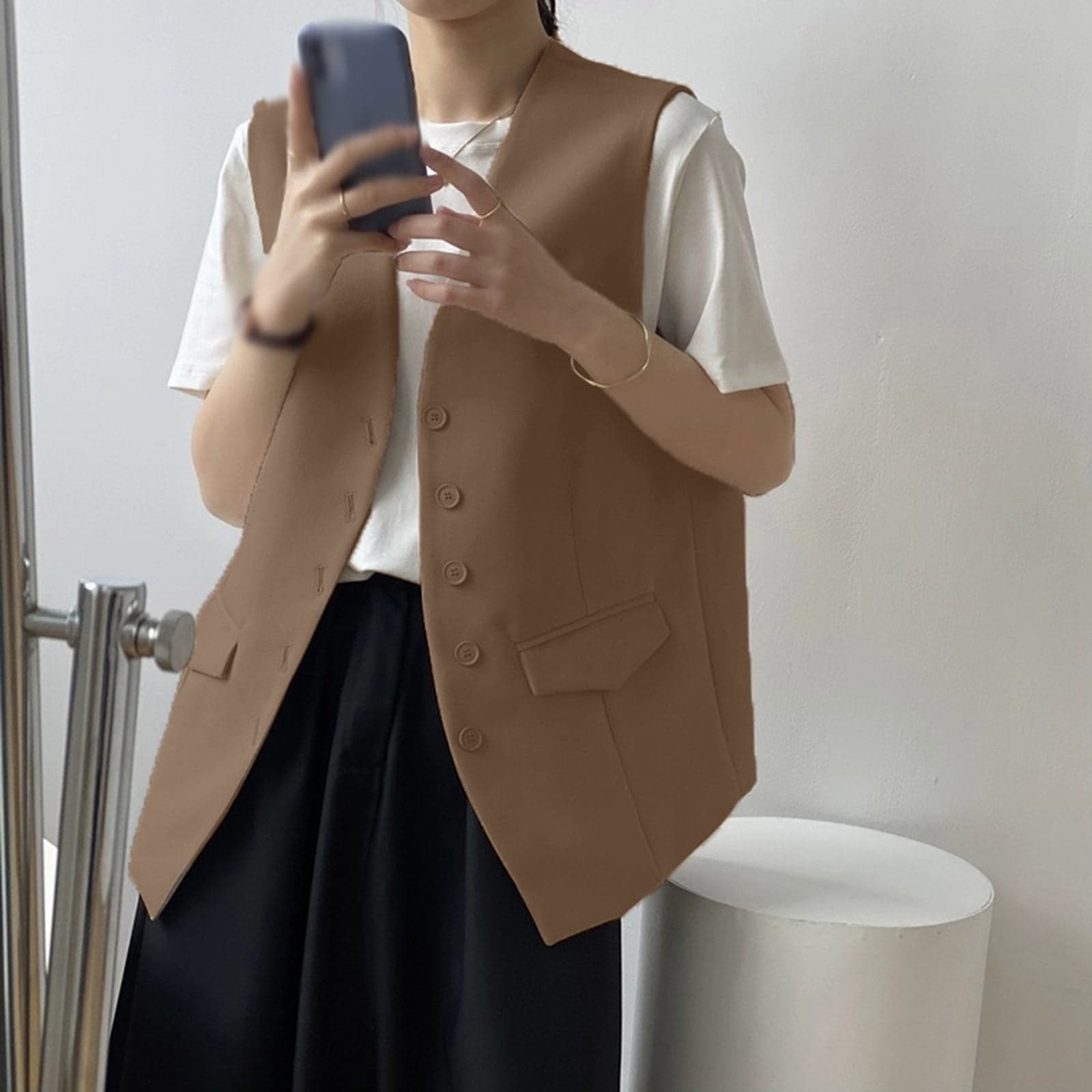 Women's Sleeveless Blazer Jackets Casual Lightweight Suit Vest Single Button Waistcoat Open Front Work Office Vest Tops with Pockets